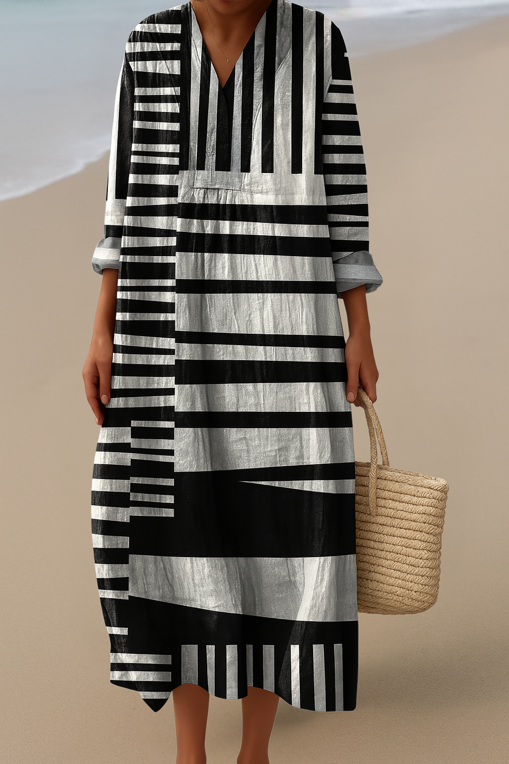 SOFIE | Maxi-abito Monocromatico – Contrasto audace, eleganza semplice