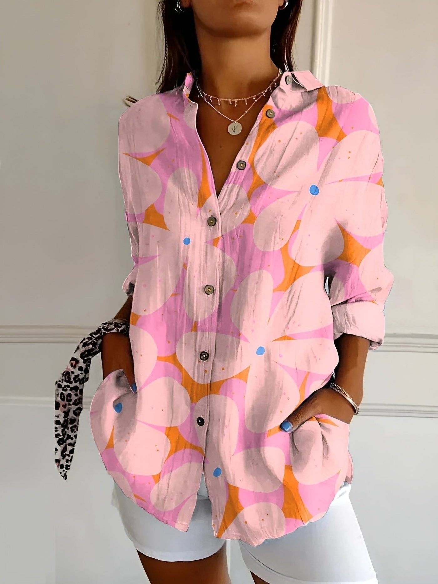 Avril | Blusa elegante con stampe giocose